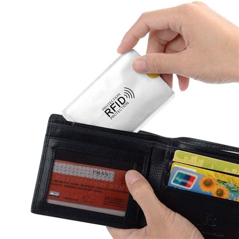 protecting credit cards from rfid